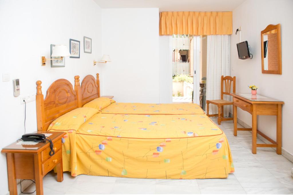Hostal Camino Real Granada Room photo